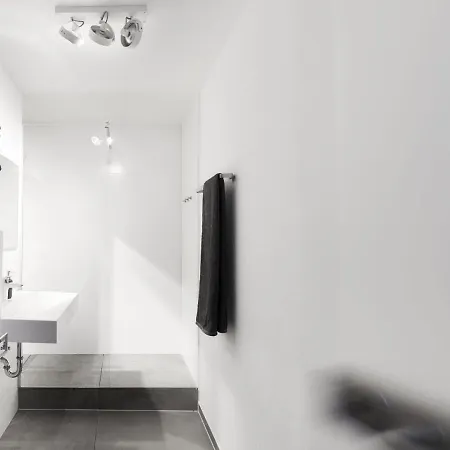 Criston - Comfy Living 7 *