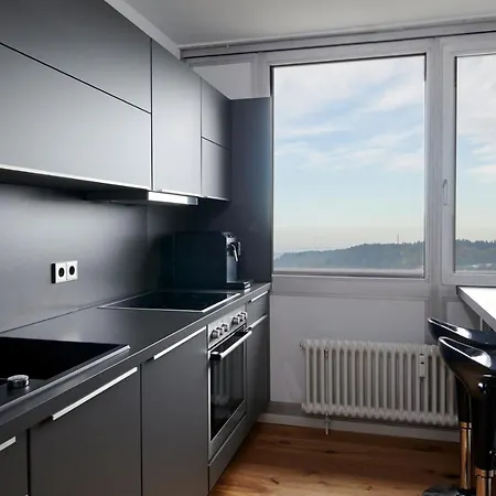 Criston - Comfy Living 7